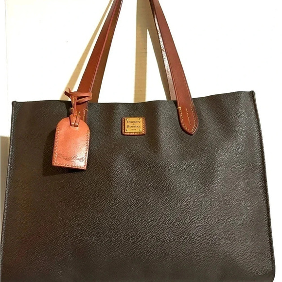Dooney Bourke dark brown textured leather shoulder handbag - Picture 1 of 12
